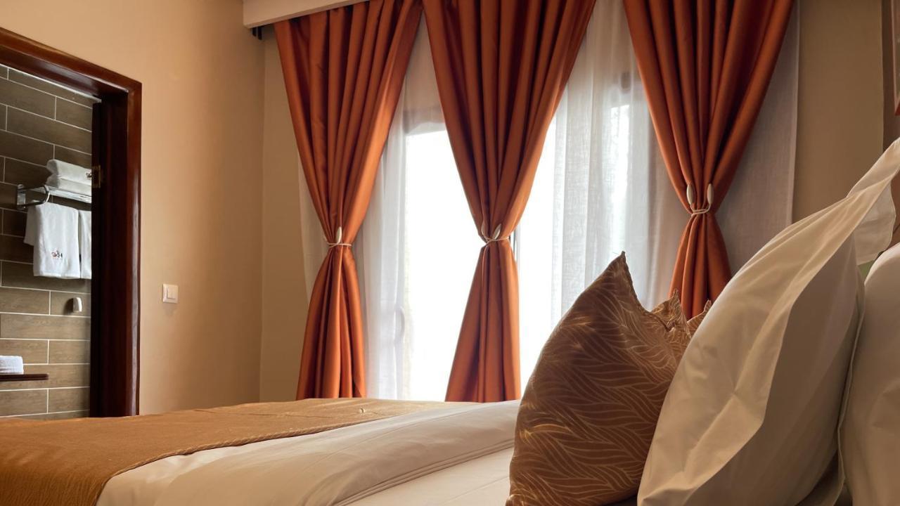 Sky Kenako Hotel Крібі Екстер'єр фото