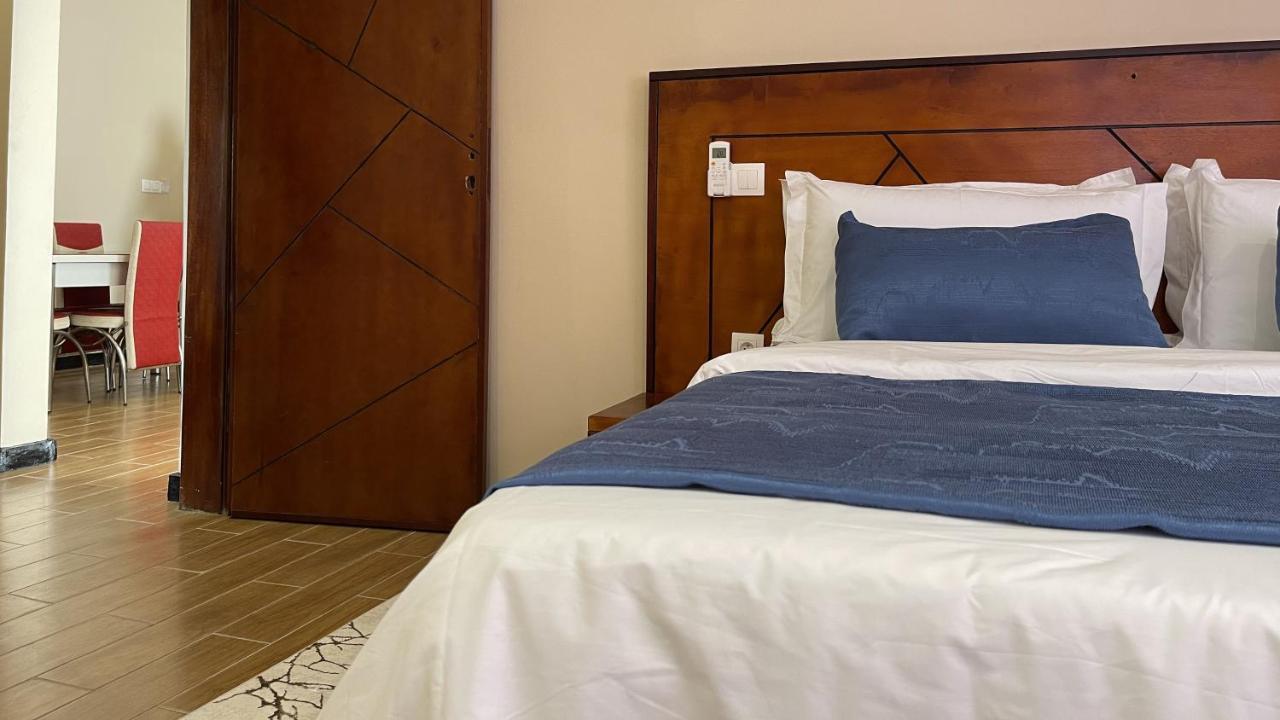 Sky Kenako Hotel Крібі Екстер'єр фото