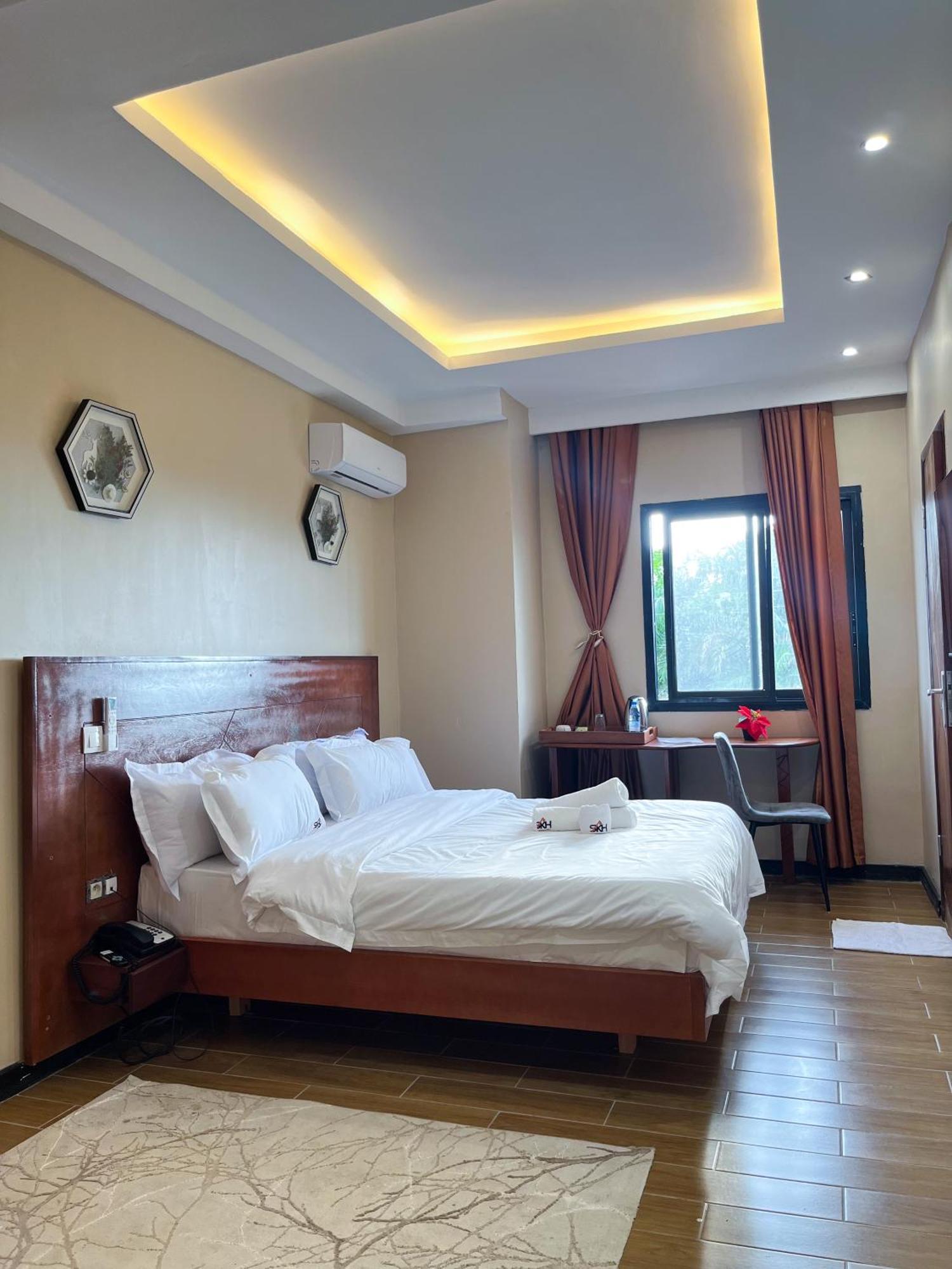 Sky Kenako Hotel Крібі Екстер'єр фото
