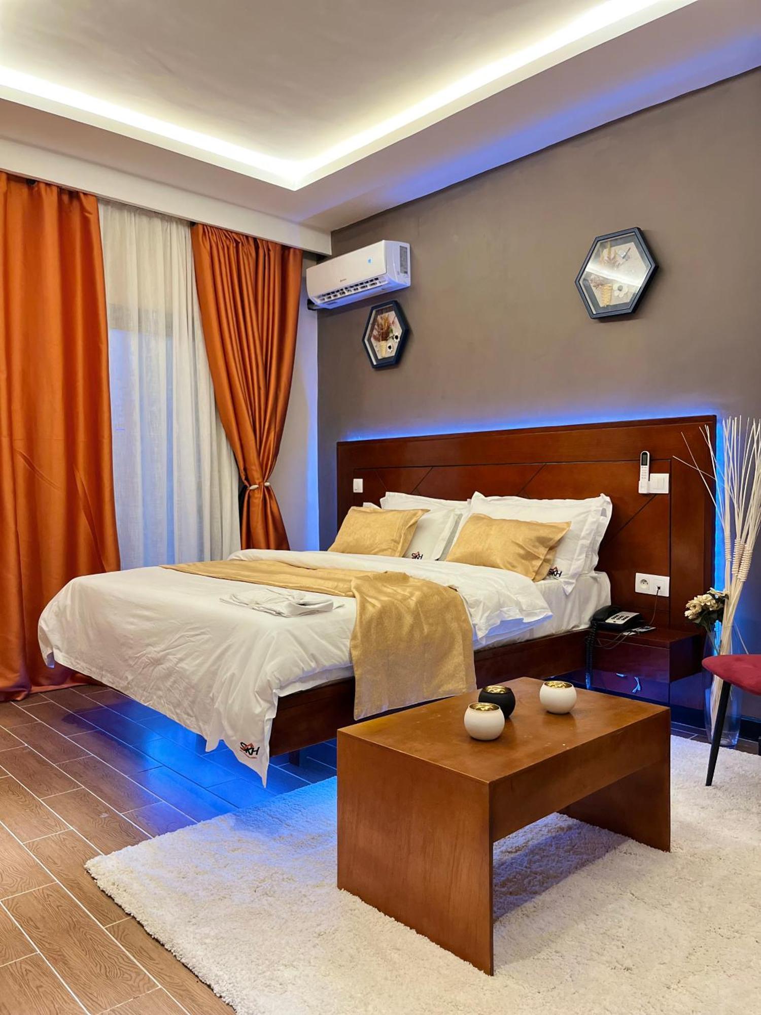 Sky Kenako Hotel Крібі Екстер'єр фото
